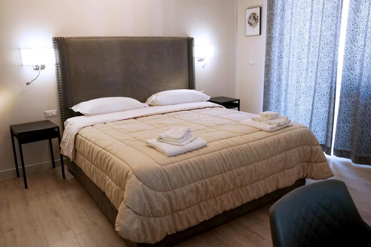 Re Di Smirne By Apulia Accommodation Барі Екстер'єр фото