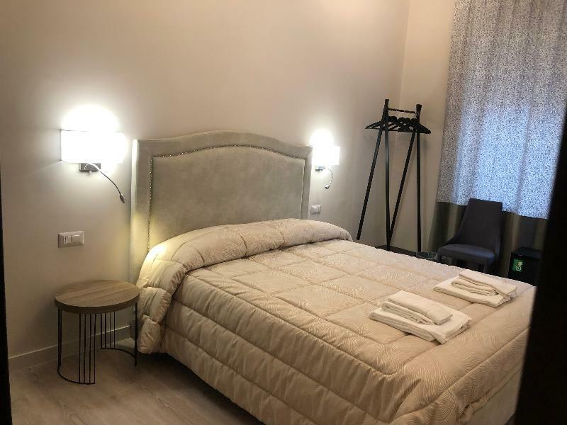 Re Di Smirne By Apulia Accommodation Барі Екстер'єр фото